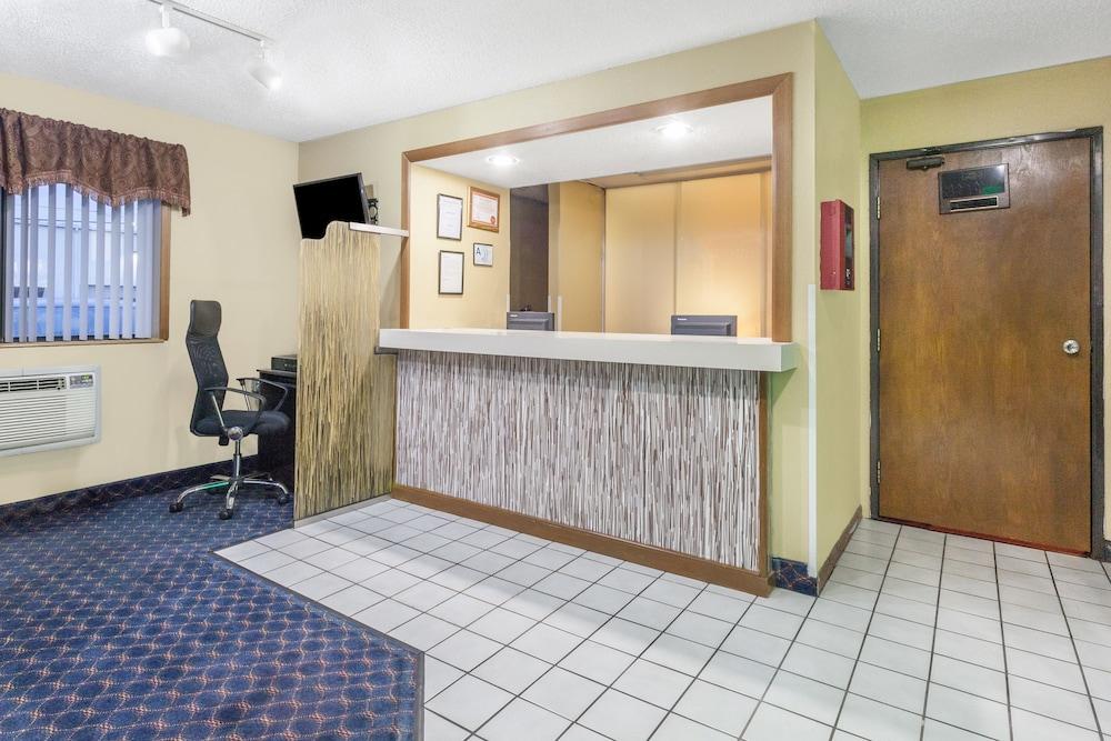 Magnuson Hotel Fort Wayne North - Coliseum Buitenkant foto