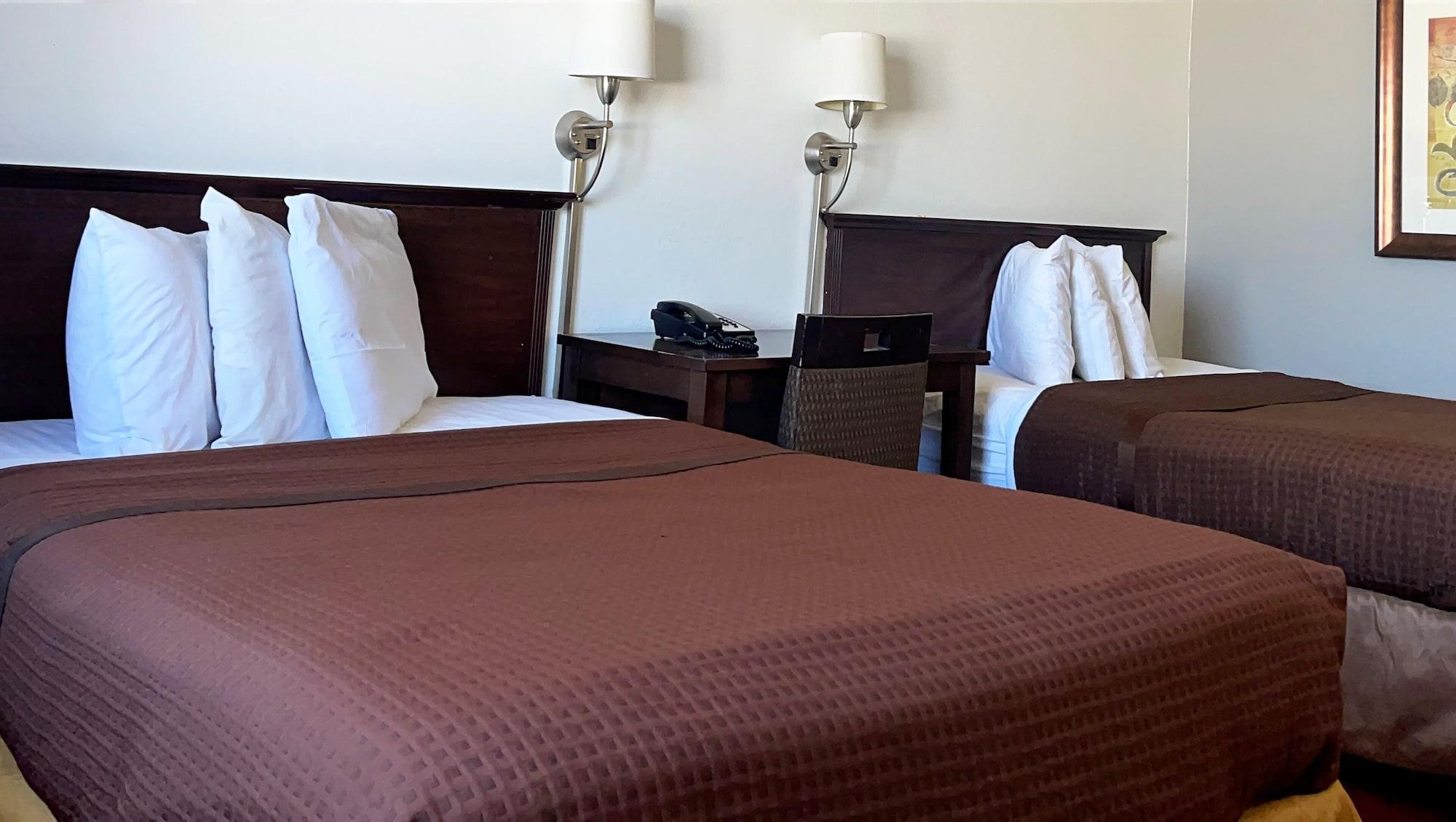 Magnuson Hotel Fort Wayne North - Coliseum Buitenkant foto