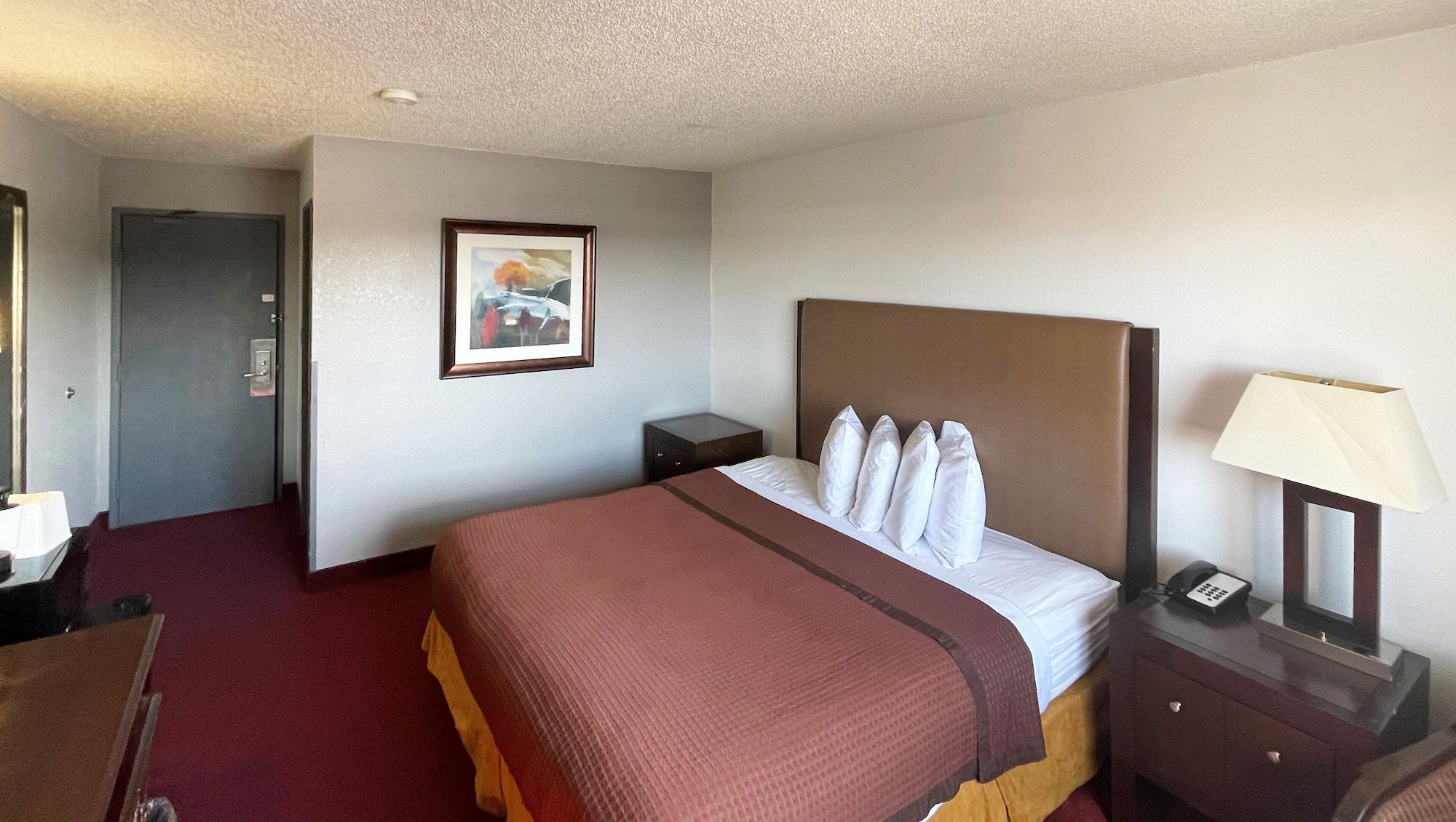 Magnuson Hotel Fort Wayne North - Coliseum Buitenkant foto
