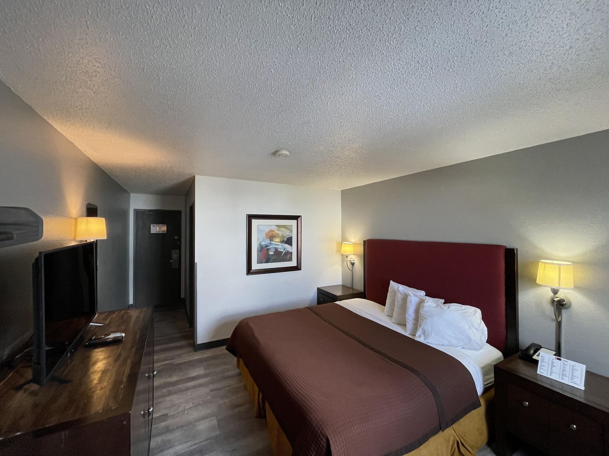 Magnuson Hotel Fort Wayne North - Coliseum Buitenkant foto