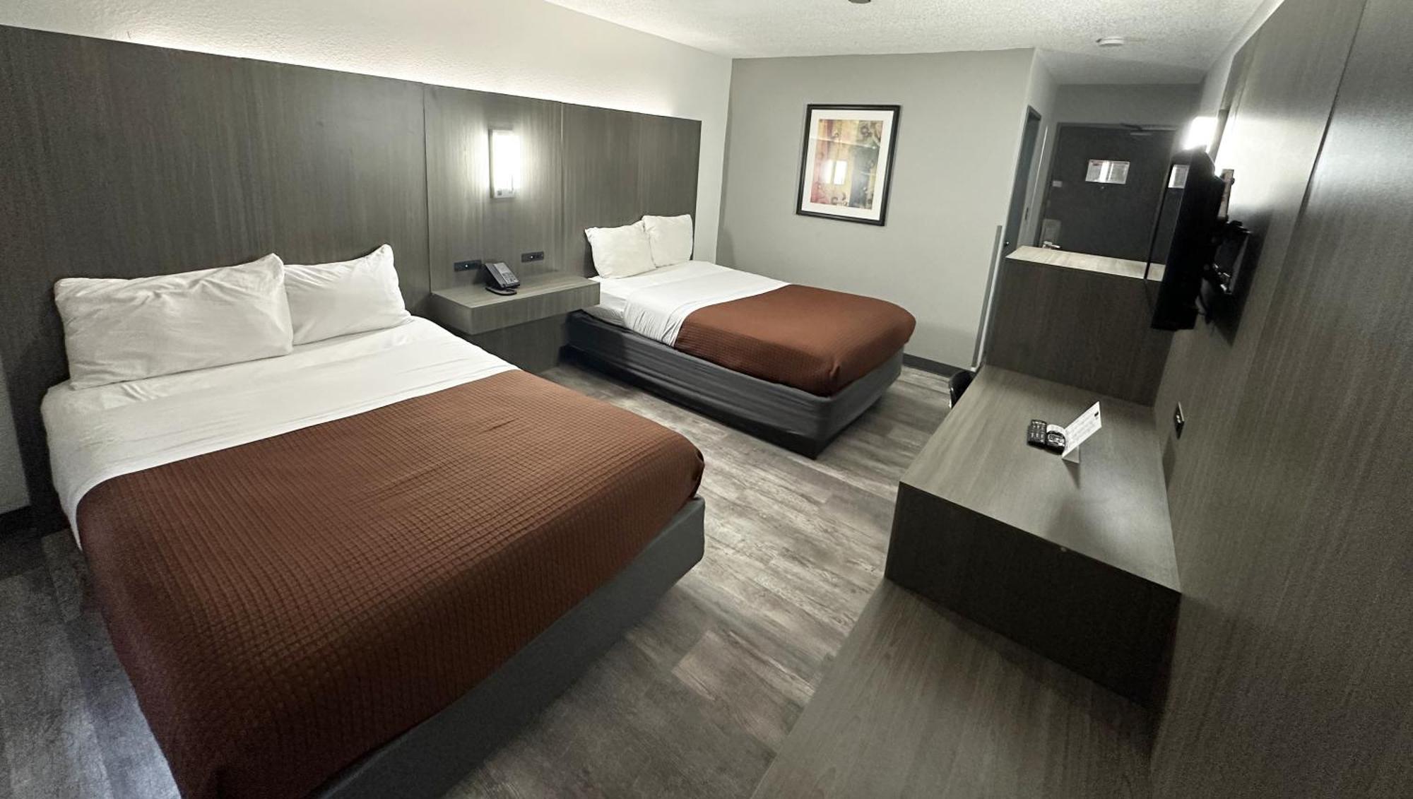 Magnuson Hotel Fort Wayne North - Coliseum Buitenkant foto