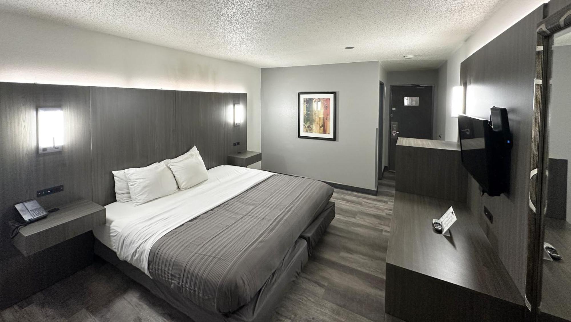 Magnuson Hotel Fort Wayne North - Coliseum Buitenkant foto
