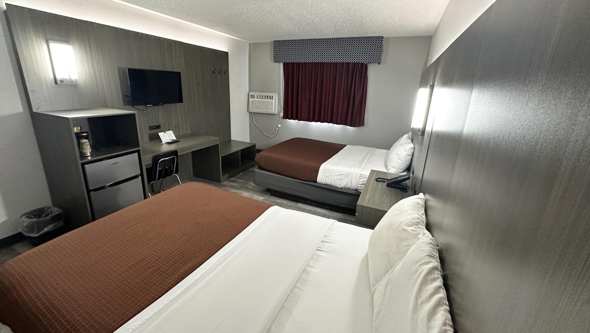 Magnuson Hotel Fort Wayne North - Coliseum Buitenkant foto